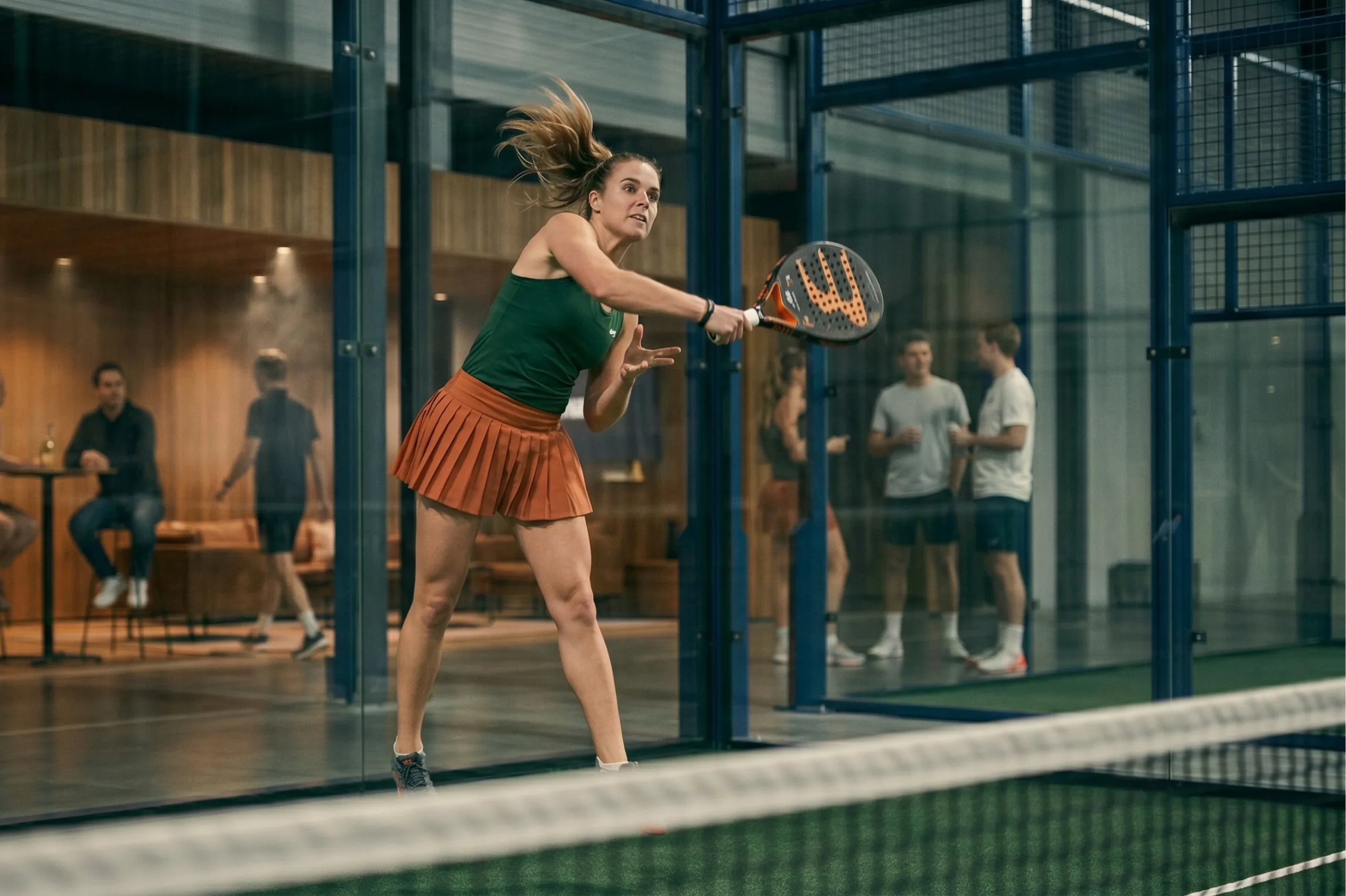 Padel operator on court